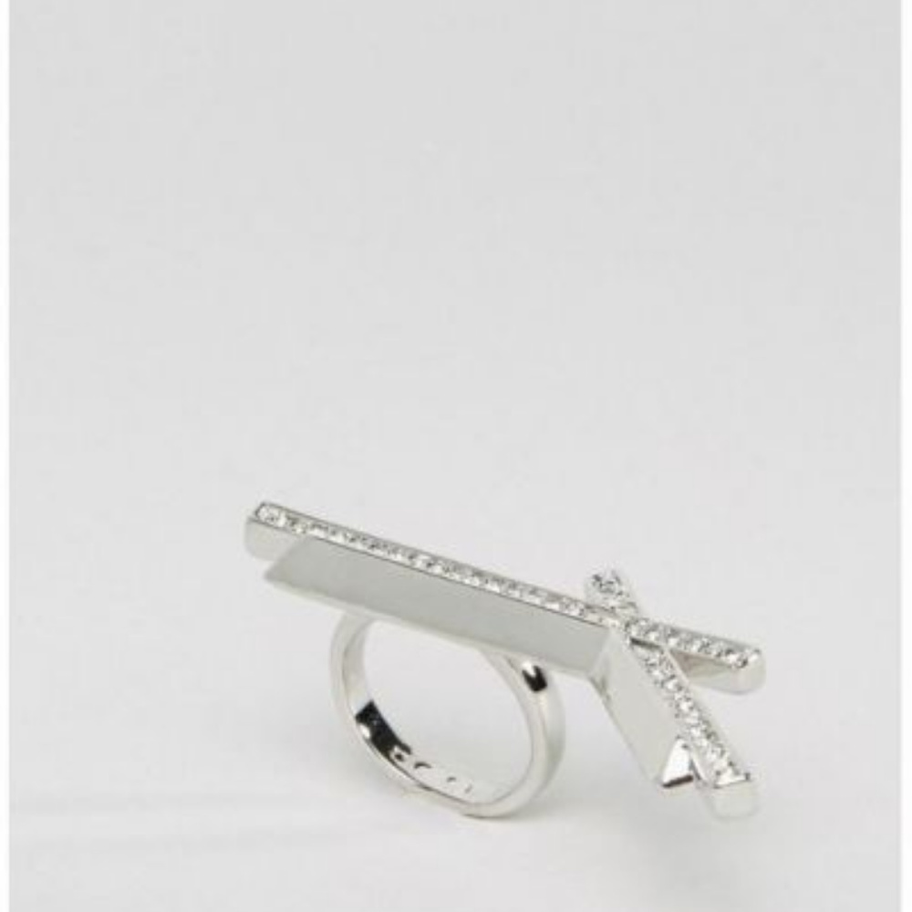 CC SKYE MOON BEAM RING Silver size 4 NWOT